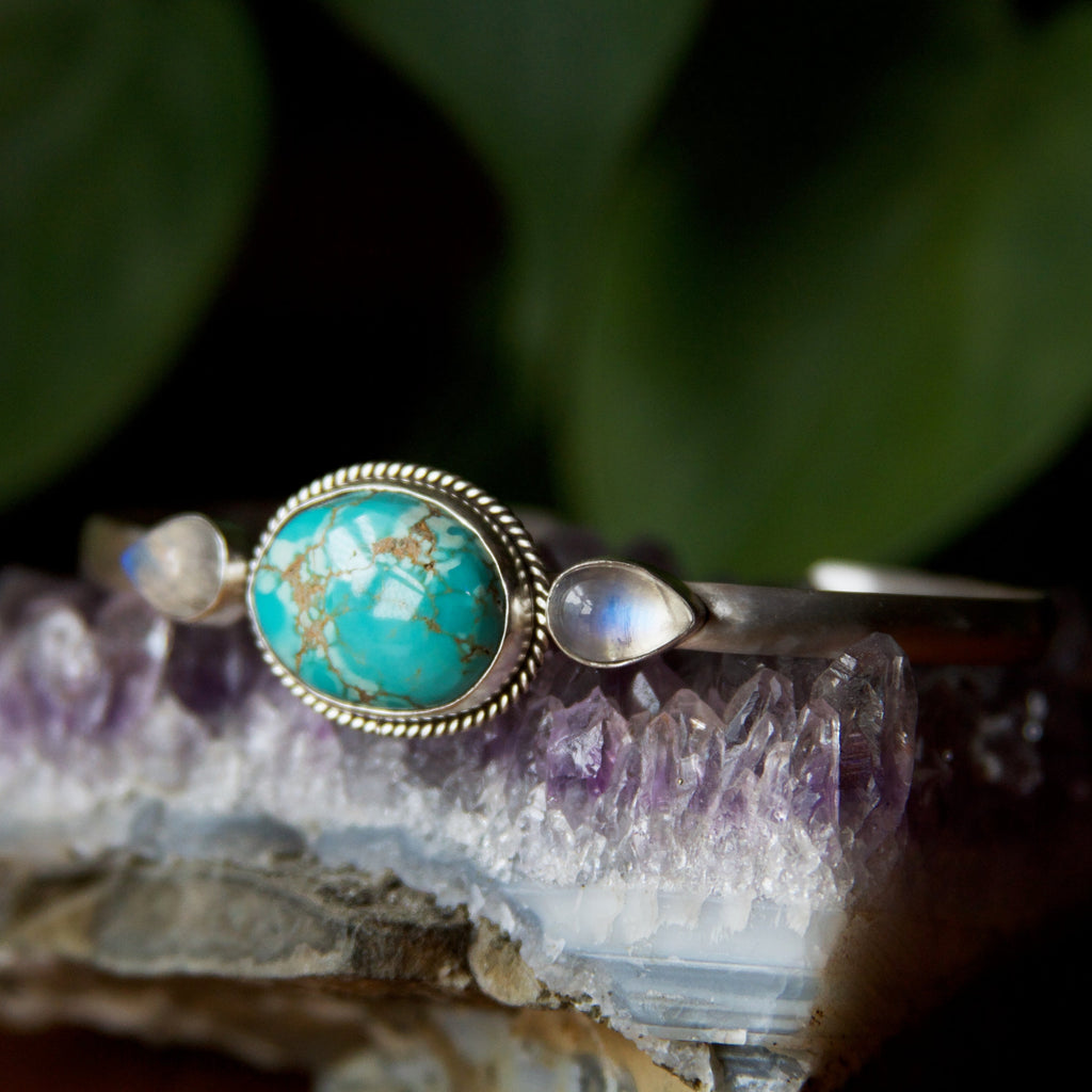 Carico Lake Turquoise and Moonstone Teardrop Sterling Silver Cuff